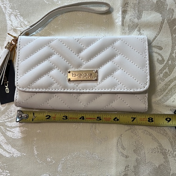 Bebe wallet/wristlet - Picture 6 of 7